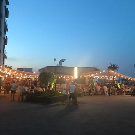 Riviera Mamaia Nord Apartament Alezzi Beach Resort Năvodari Екстериор снимка